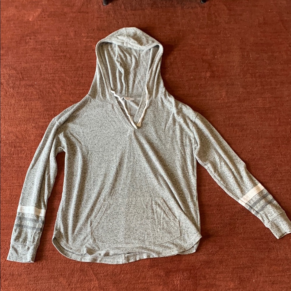 Gray Hooded Long Sleeve Top